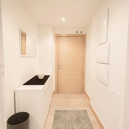 Apartment Artik I Local Rentss