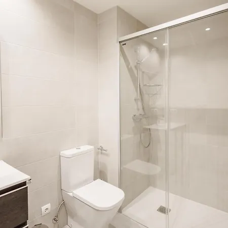 Artik I Local Rentss 자라우츠